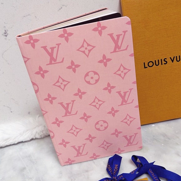 Authentic NIB Louis Vuitton Pink Carn-Jane MM Journal / Notebook - Picture 11 of 13